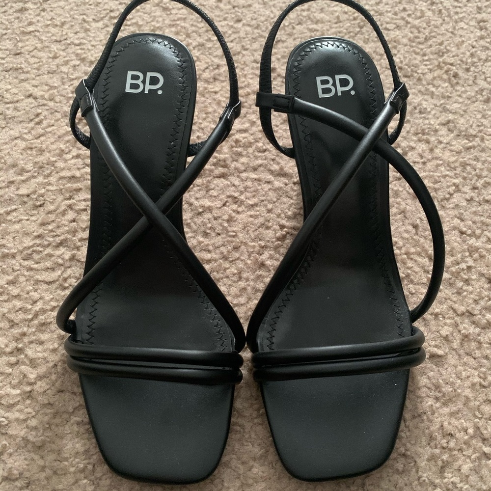 Brand new black heels